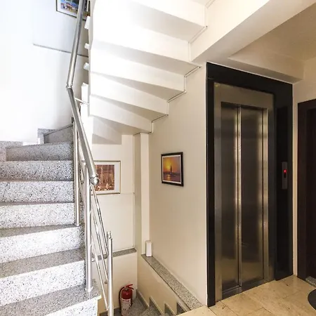 アパートホテル Aytur Suites Harbiye 2*