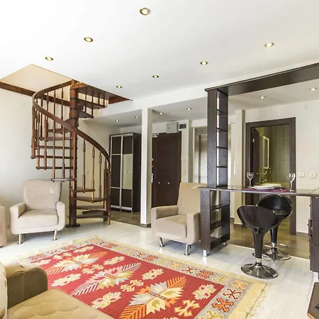 Aytur Suites Harbiye アパートホテル 2*